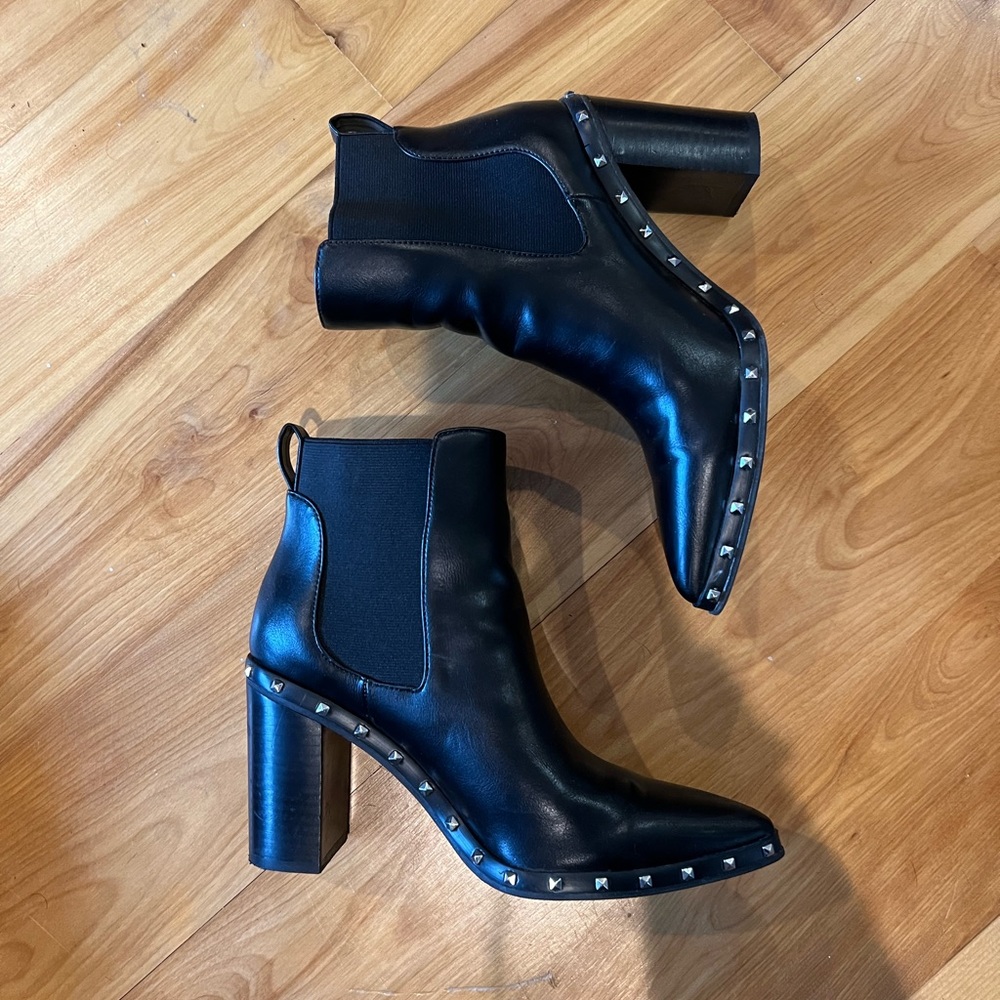 Charles David bootie